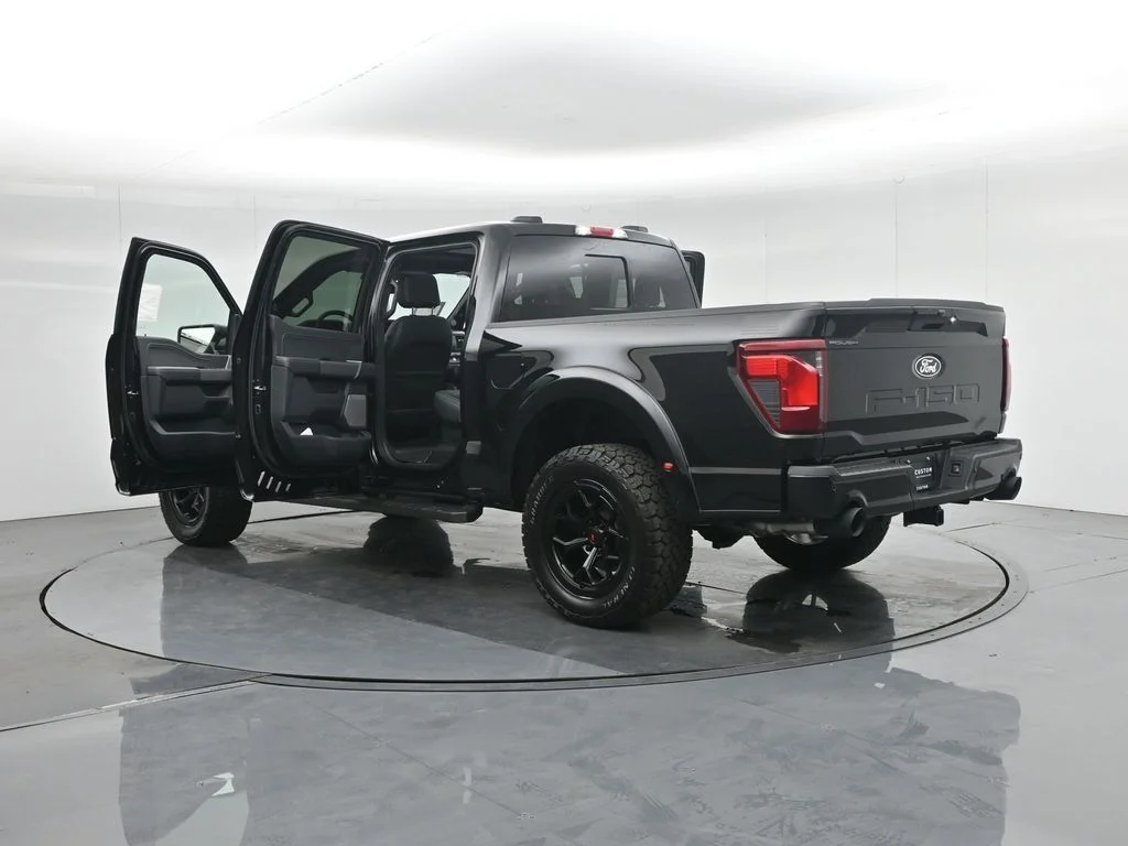 New 2025 Black Ford XLT image 34