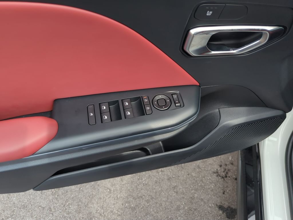 New 2026 Snow White Pearl Kia GT-Line image 19