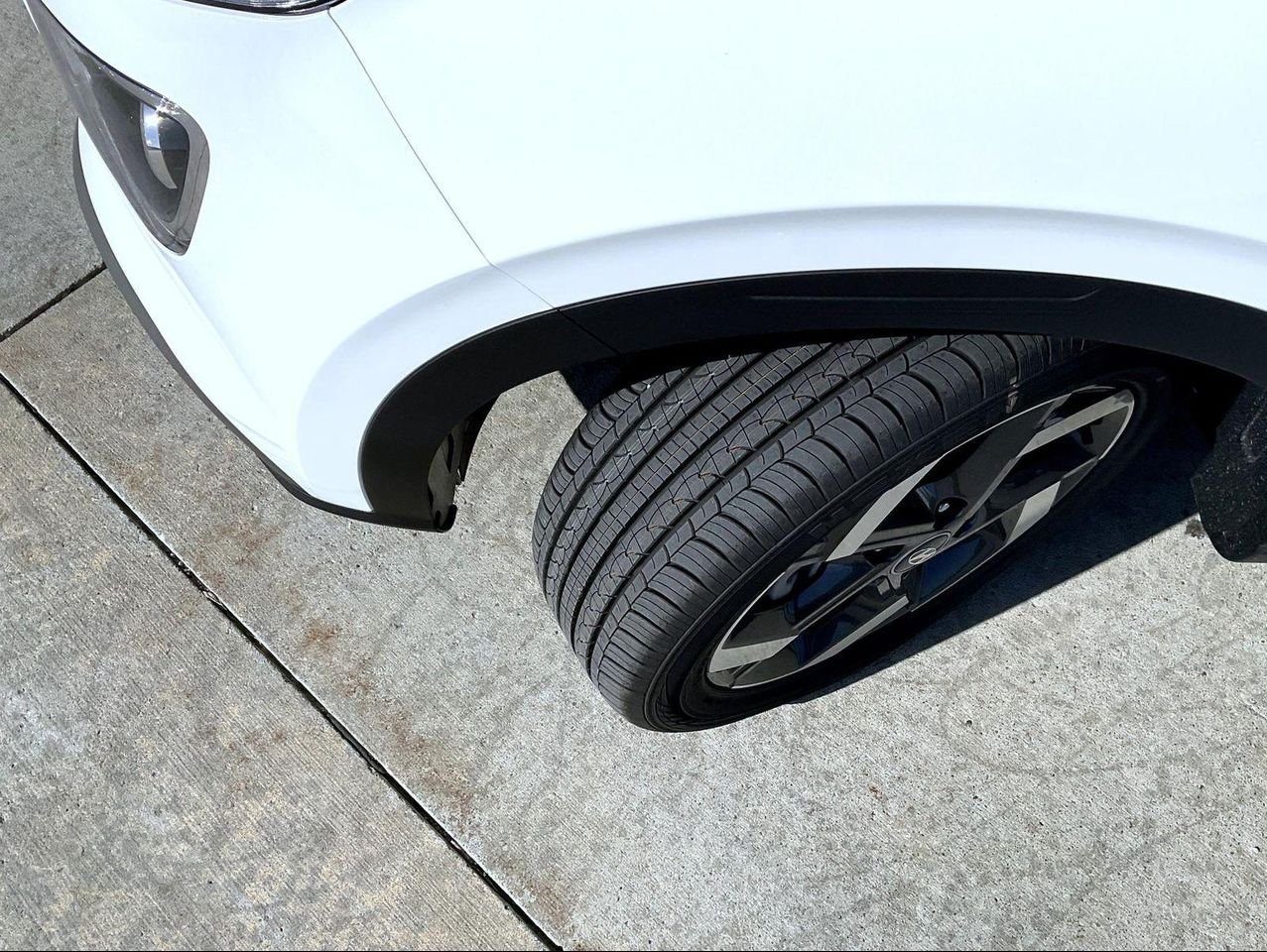 New 2026 White Hyundai SEL image 23