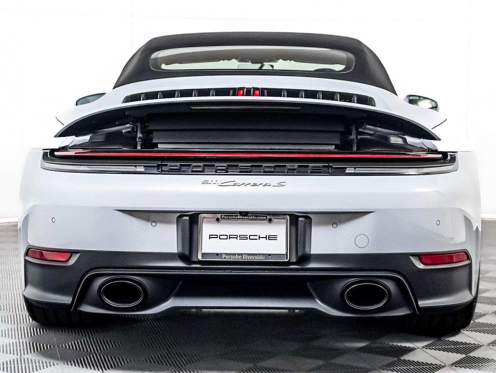 New 2026 ICE GREY Porsche Carrera S Cabriolet image 11