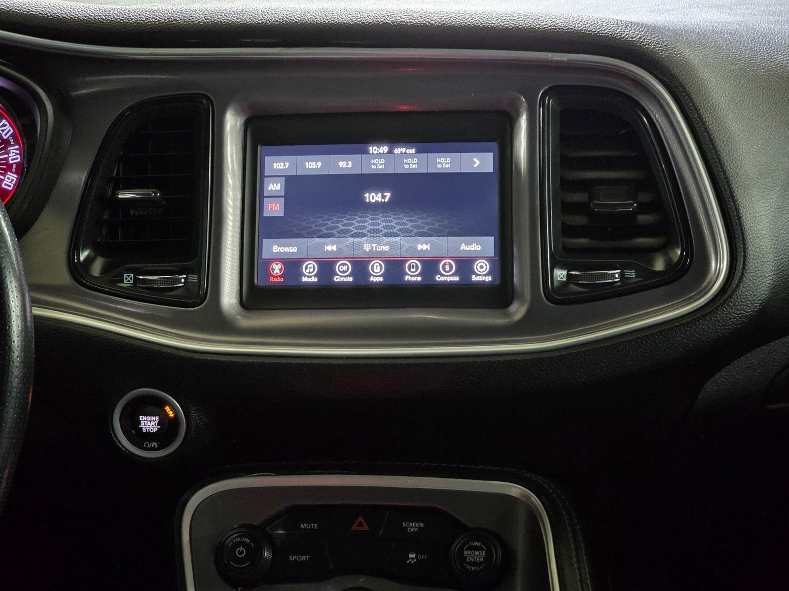 Used 2022  Dodge SXT image 23