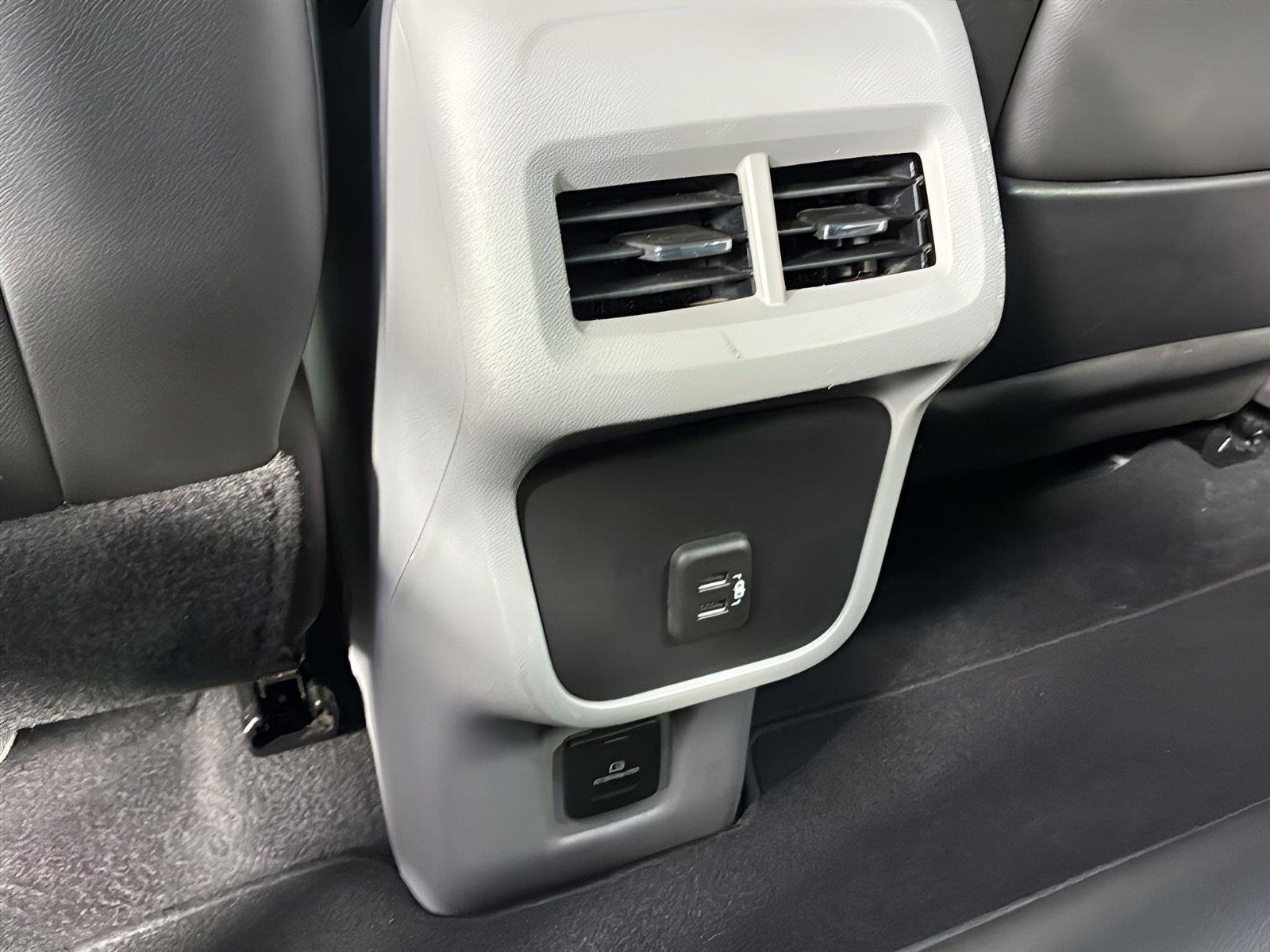 Used 2019 Quicksilver Metallic GMC SLT image 19