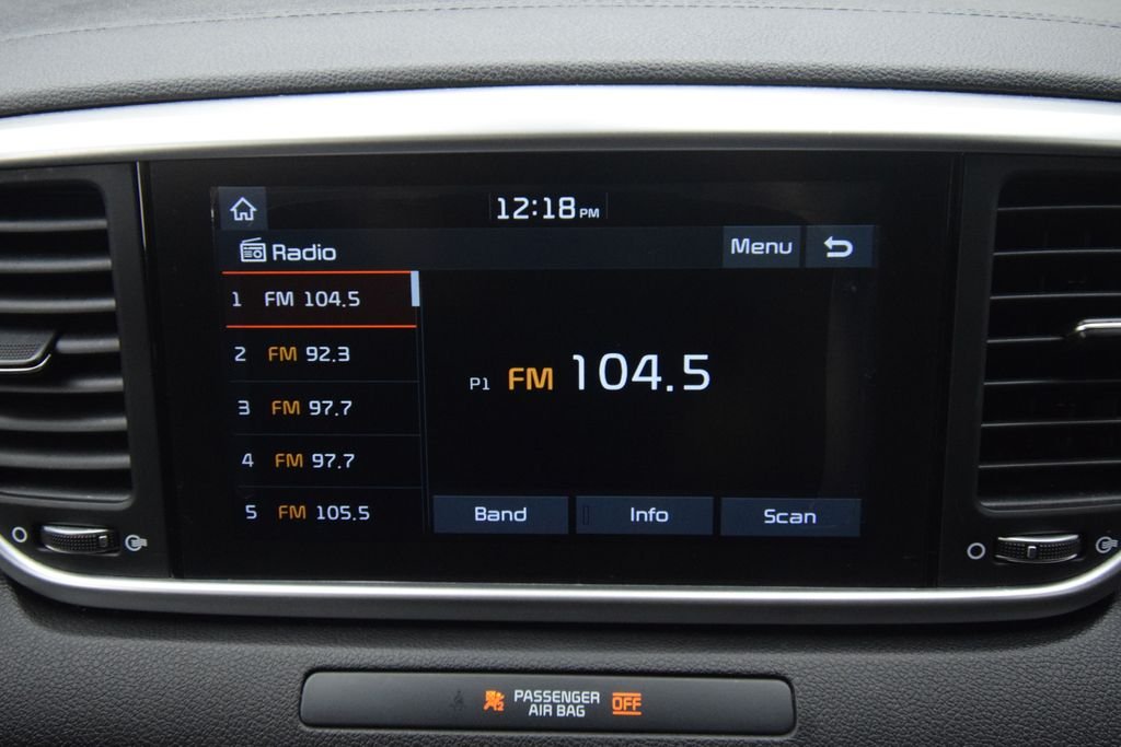 Used 2020 Clear White Kia LX image 12