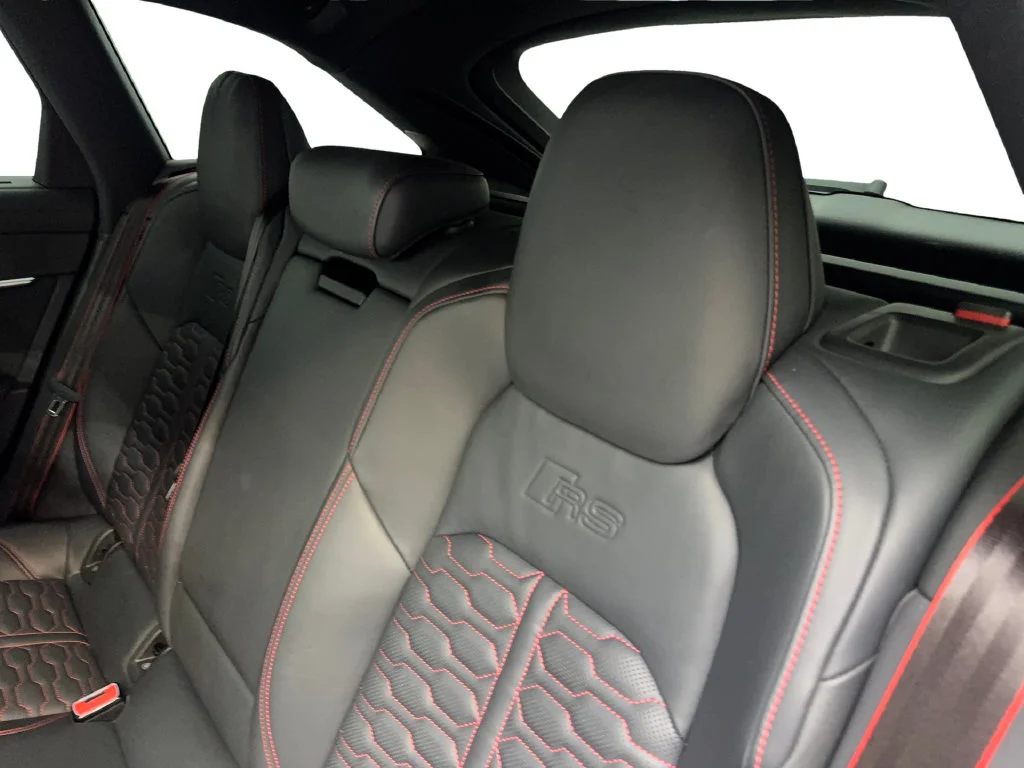 Used 2022  Audi 4.2 image 34