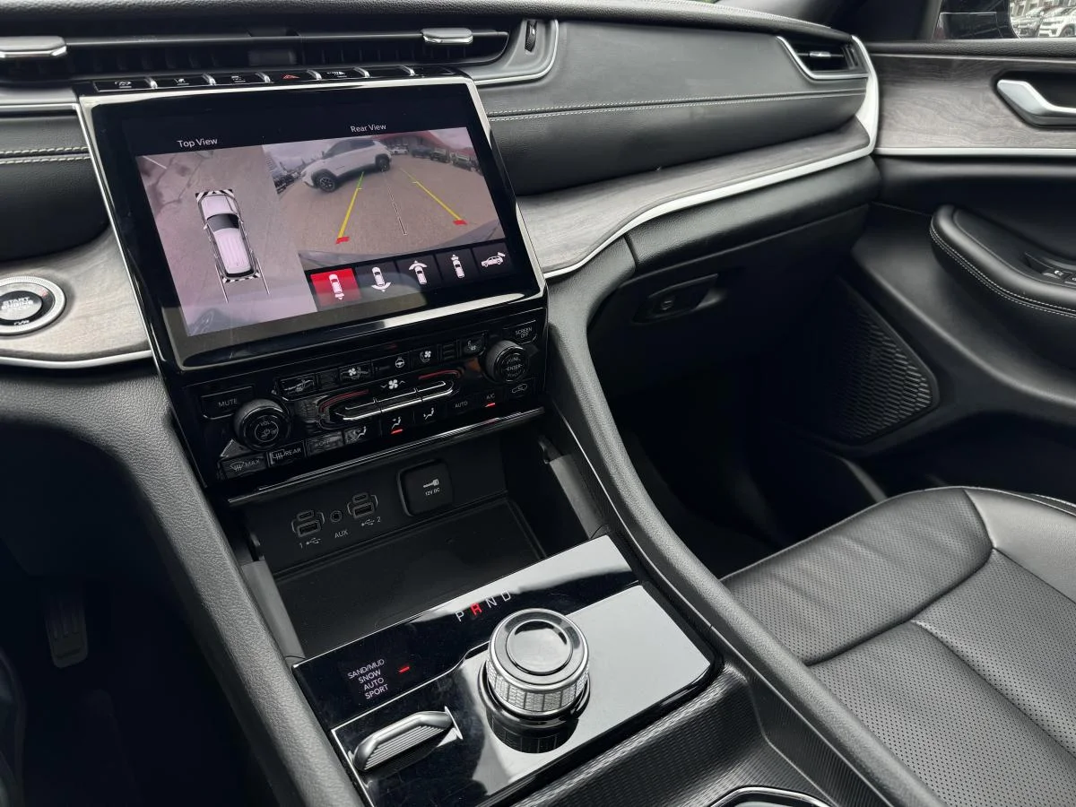 Used 2024 Black Jeep Limited image 20