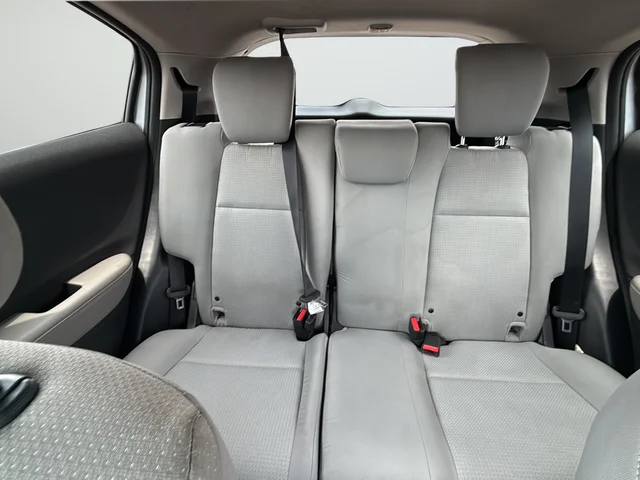Used 2022 Silver Honda LX image 29