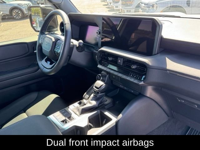 Used 2025 Wind Chill Pearl Toyota Base image 28