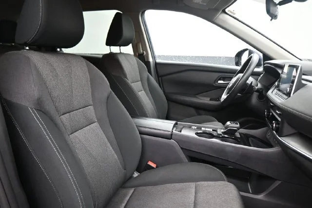 Used 2024 Blue Nissan SV image 21