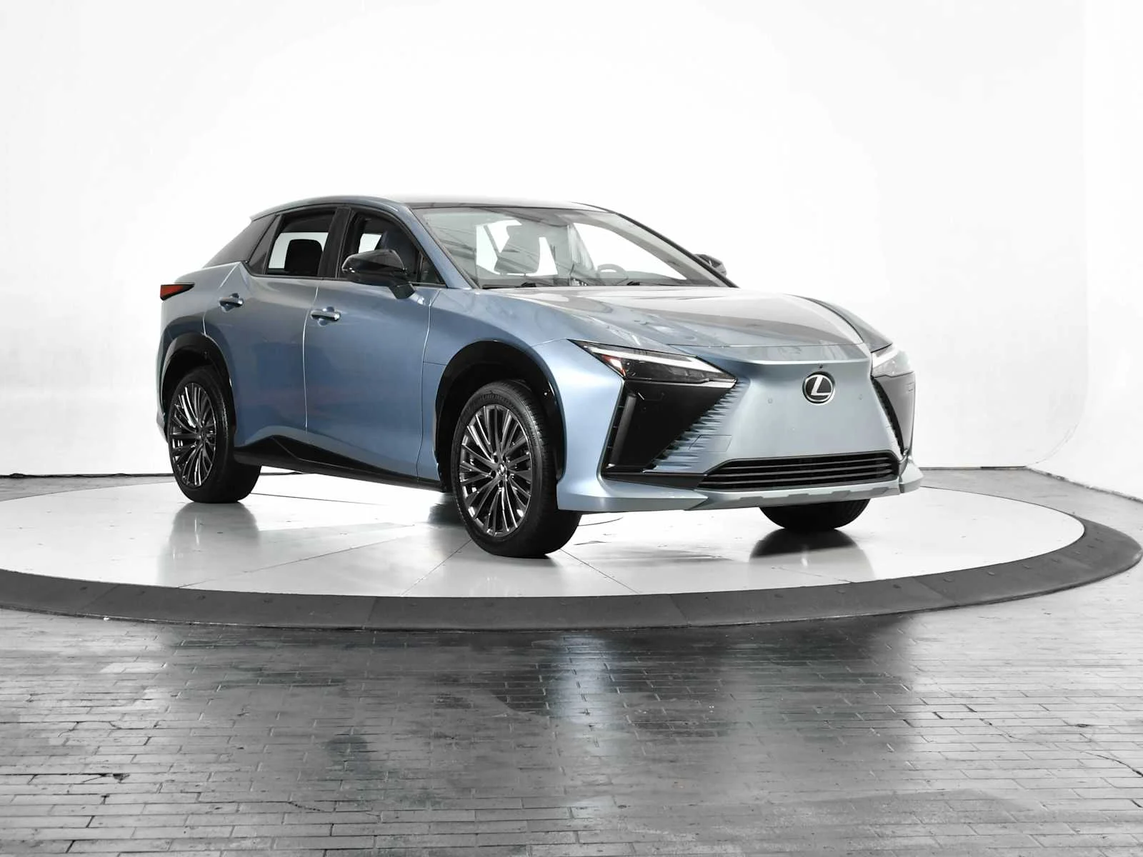 Certified Used 2023 Ether Lexus Luxury image 9