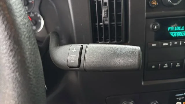Used 2024 Summit White GMC Work Van image 27
