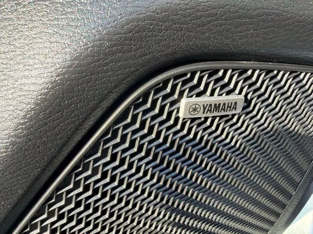 Used 2025 Silver Mitsubishi SE image 30