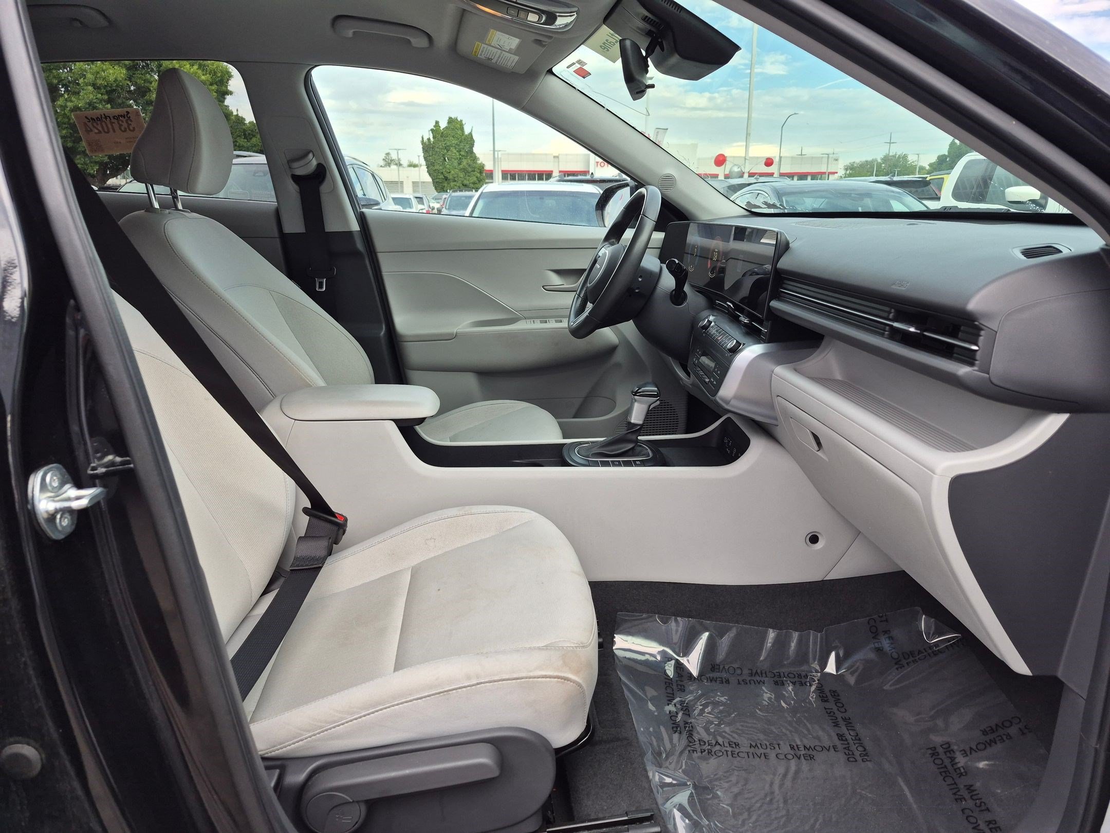 Used 2024 Abyss Black Pearl Hyundai SEL image 30