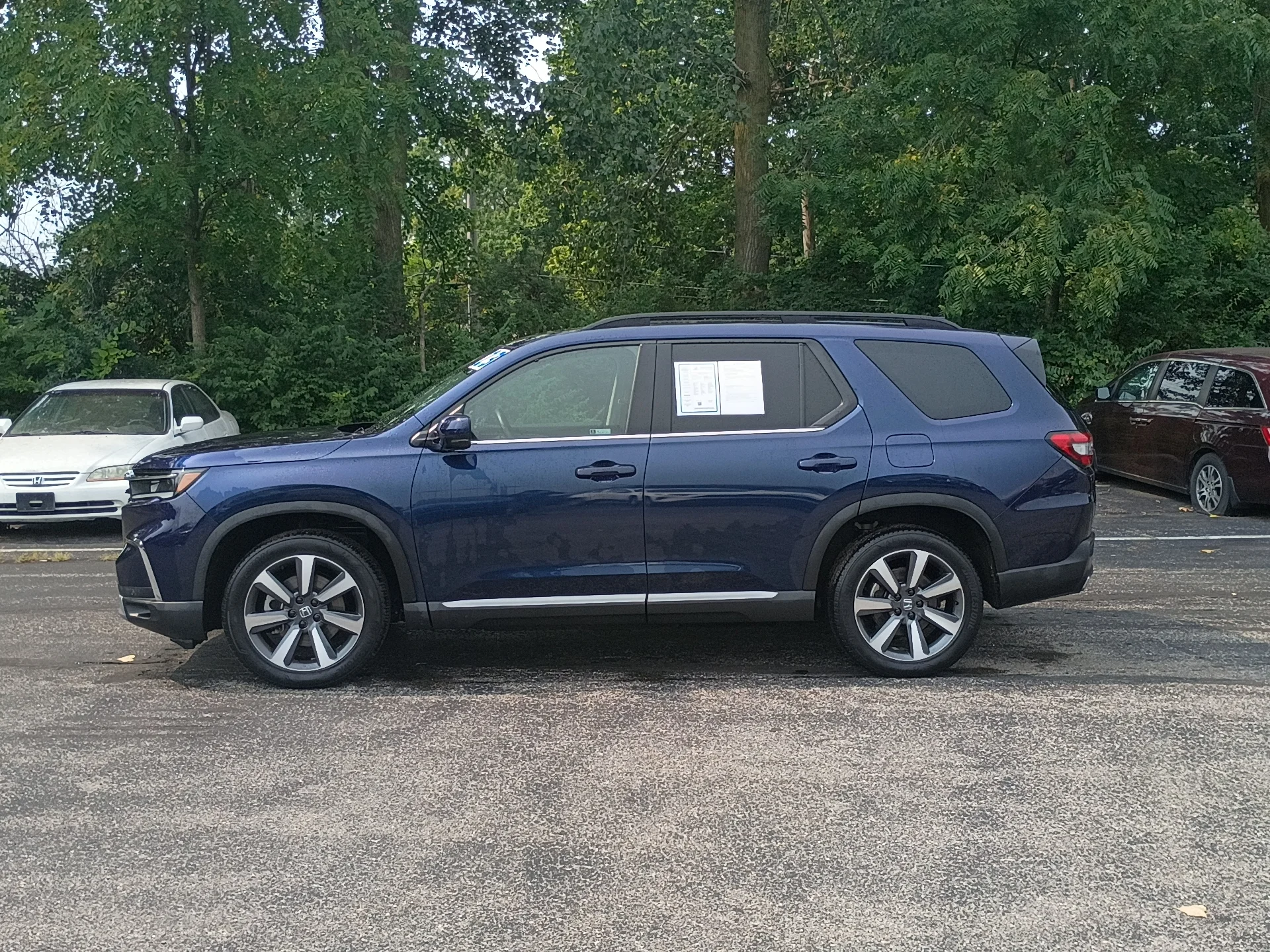 Certified Used 2023 Obsidian Blue Pearl Honda Touring image 6