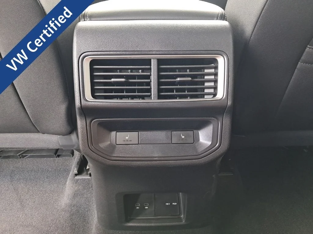 2025 Volkswagen Atlas Cross Sport SEL Premium R-LINE - Photo 25