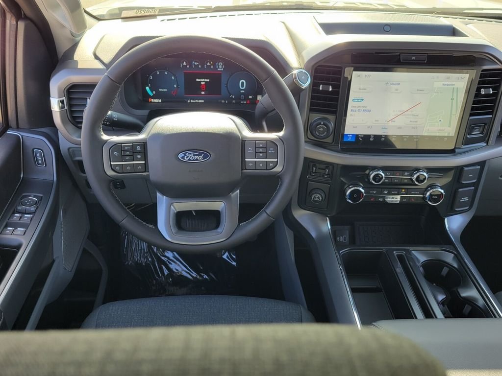 2025 Ford F-150 XLT - Photo 7