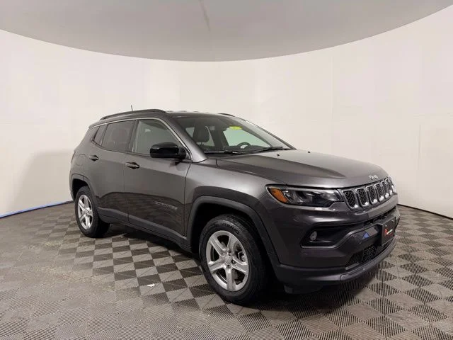 2023 Jeep Compass Latitude 4X4's photo