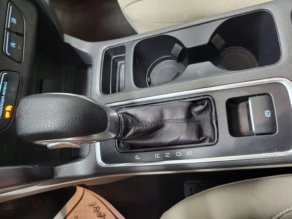 Certified Used 2018 Blue Ford SE image 34