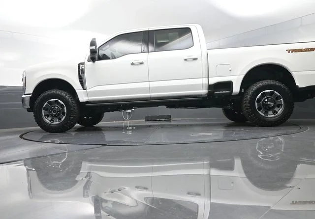 Used 2024 White Ford Lariat image 58