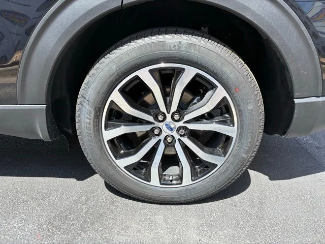 New 2026 Black Metallic Ford ST-Line image 18