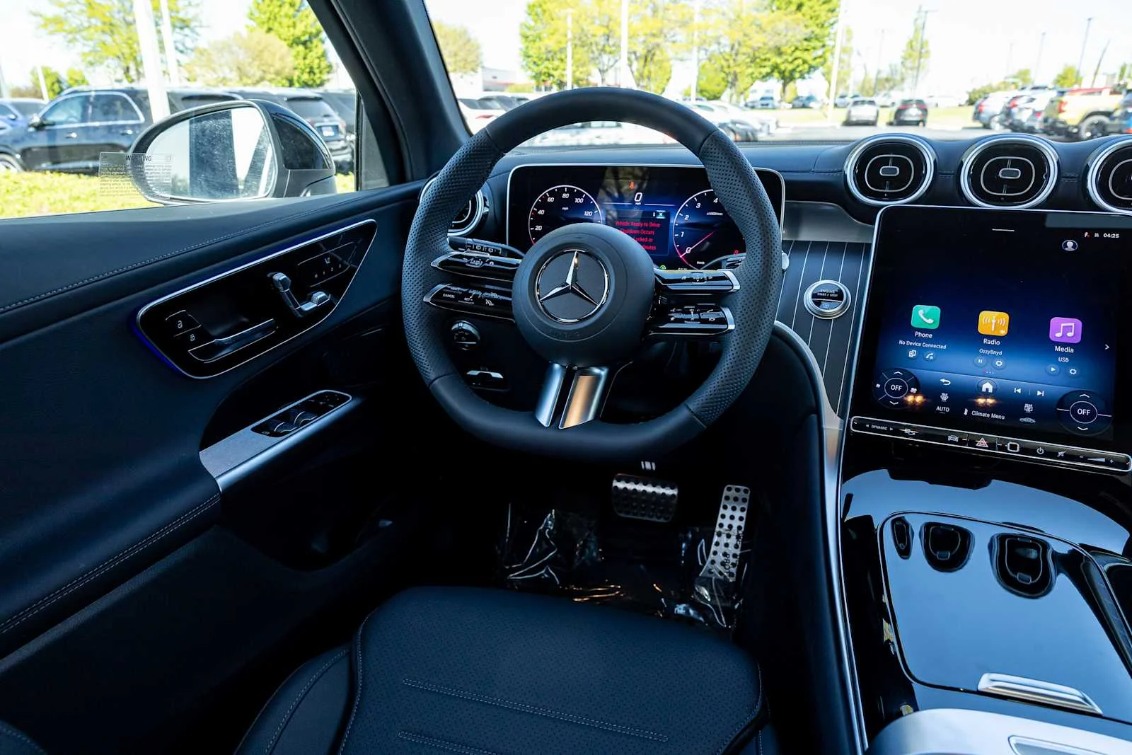 New 2026 Black Mercedes-Benz GLC 300 image 7