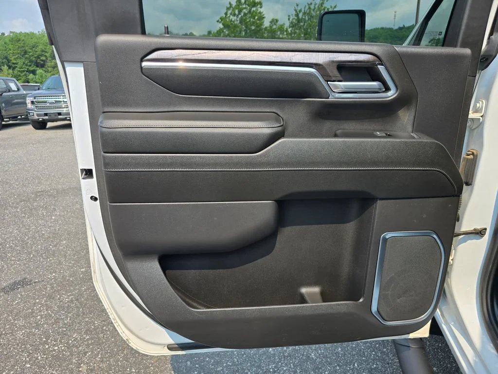 2024 Chevrolet Silverado 2500HD LTZ - Photo 48