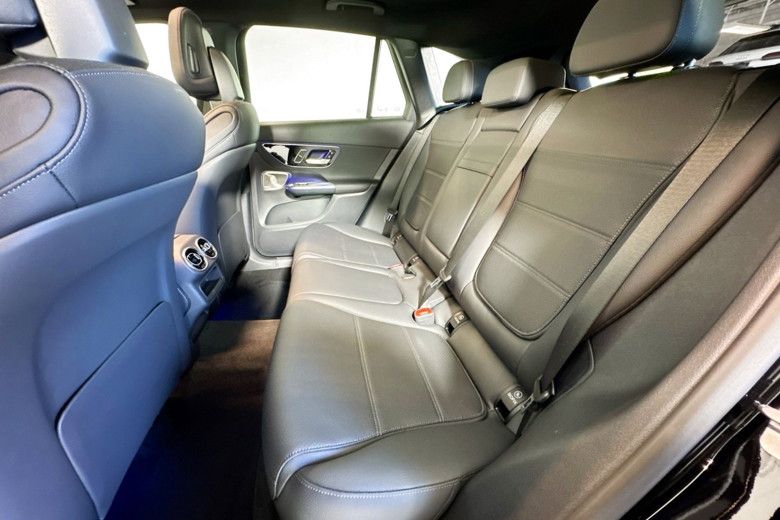New 2026 Black Mercedes-Benz GLC 300 image 22