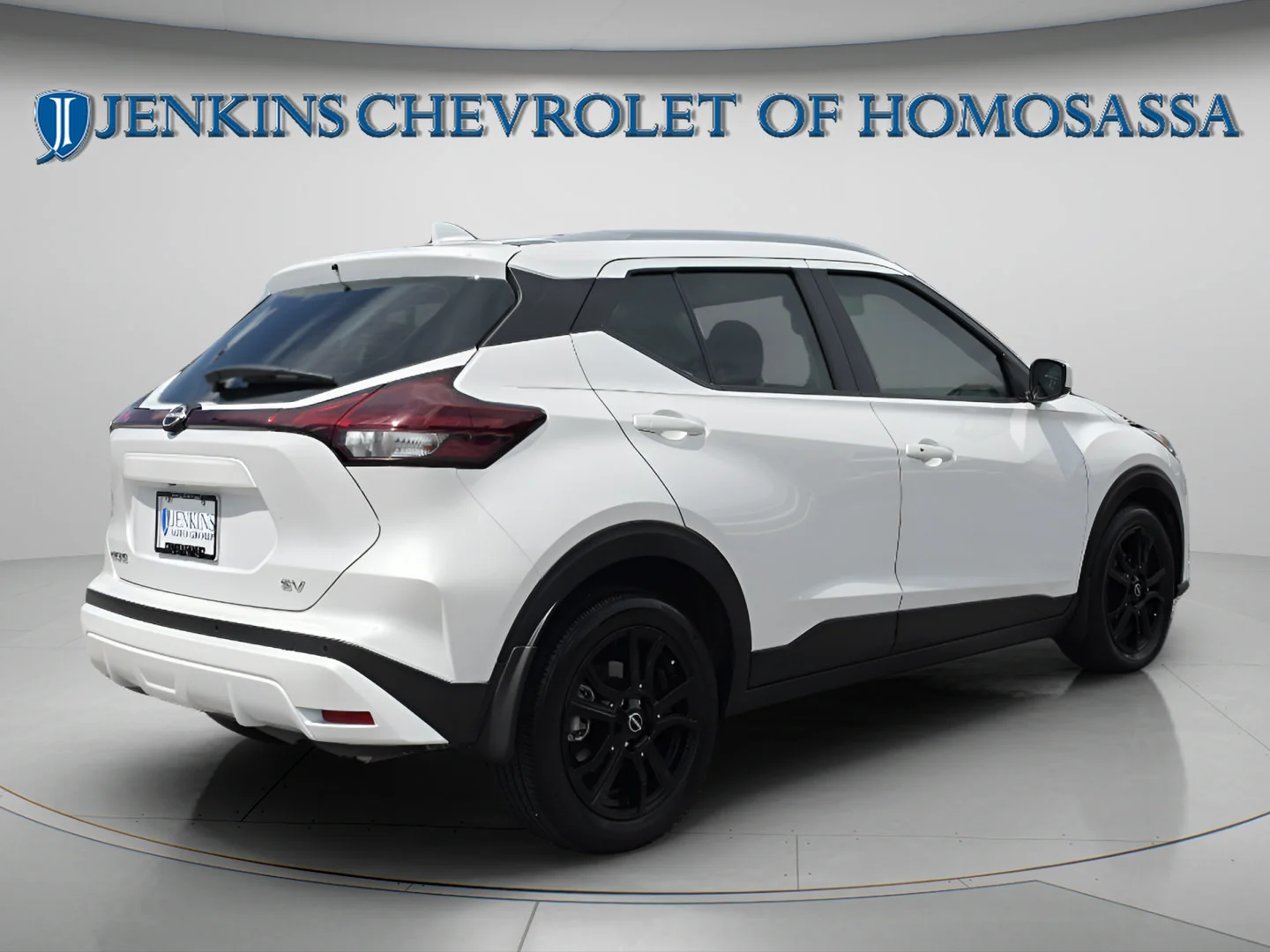 Used 2023 Aspen White Tricoat Nissan SV image 5