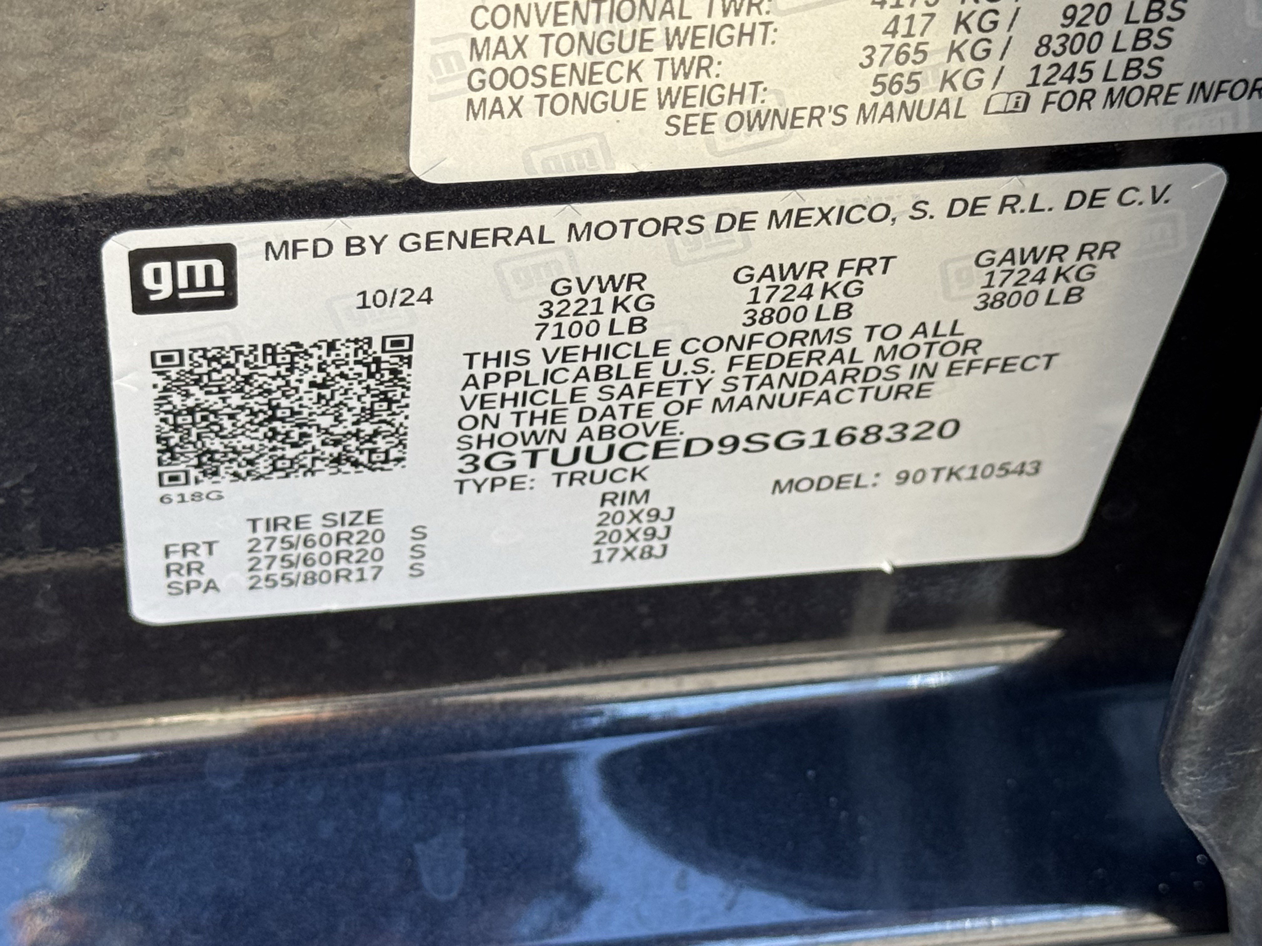 Used 2025 Titanium Rush Metallic GMC Elevation image 27