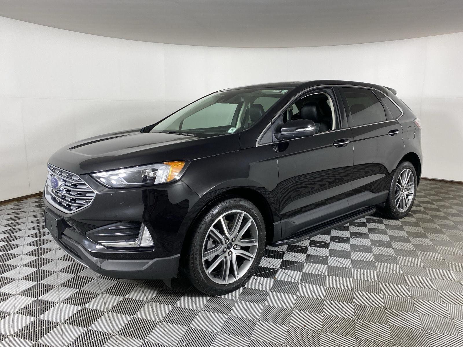 Used 2024 Agate Black Ford Titanium image 5