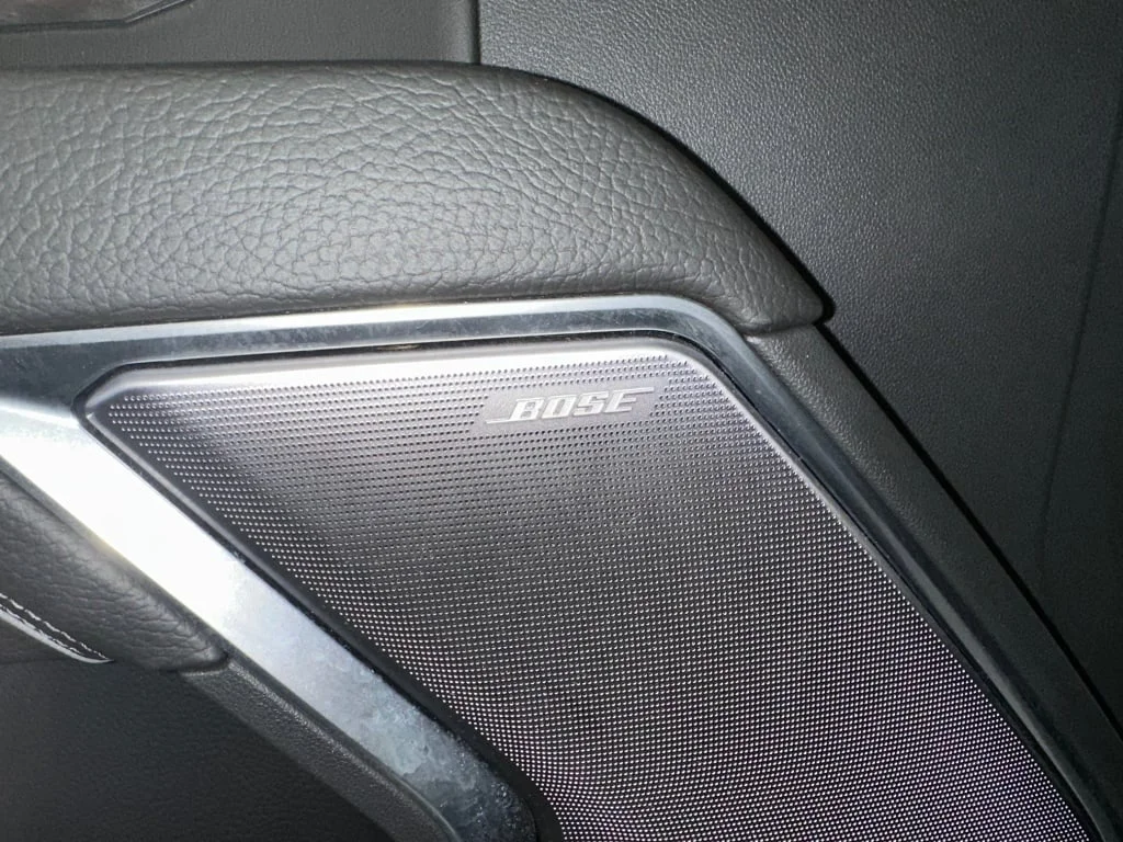 Used 2024 White Frost Tricoat GMC Denali image 10