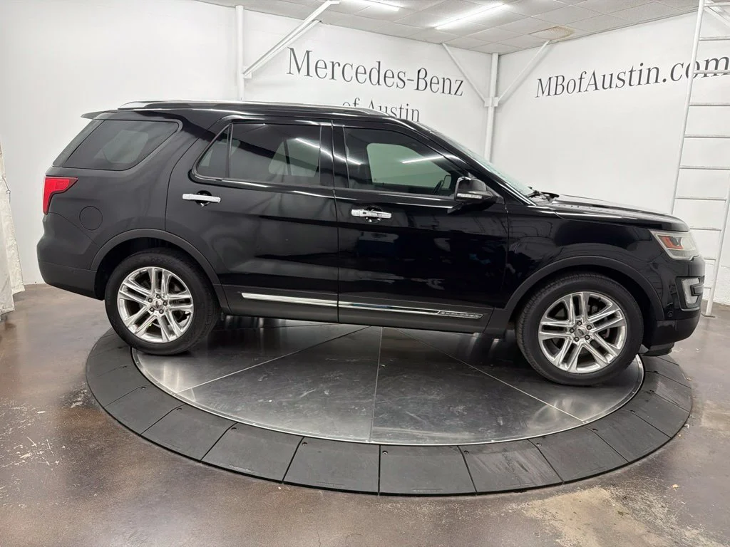 Used 2017 Black Ford Limited image 6