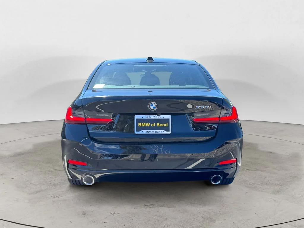 2024 BMW 3 Series 330i - Photo 6