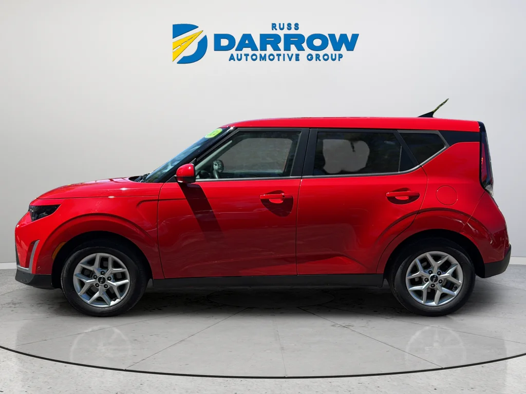 Used 2024 Red Kia S image 2