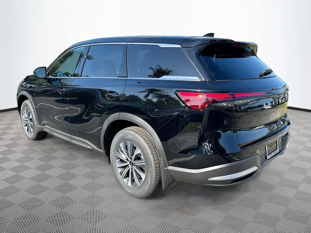 New 2027 BLACK OBSIDIAN INFINITI Pure FWD image 7
