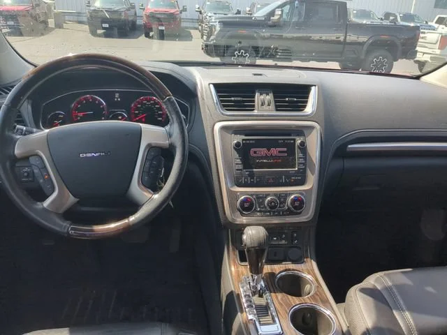 Used 2015 CRIMSON RED TINTCOAT GMC Denali image 15