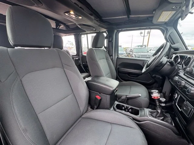 Used 2020 Gray Jeep Sport 4x4 image 25