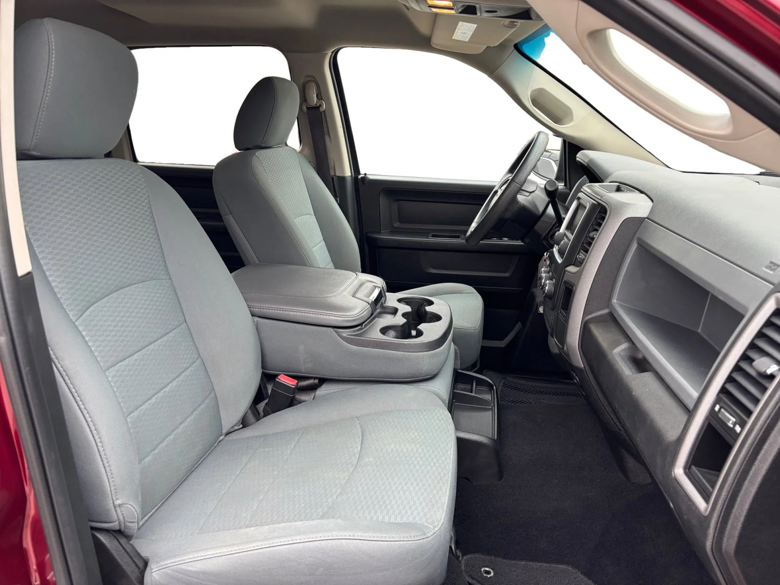 Used 2019 RED PEARL Ram Express image 17