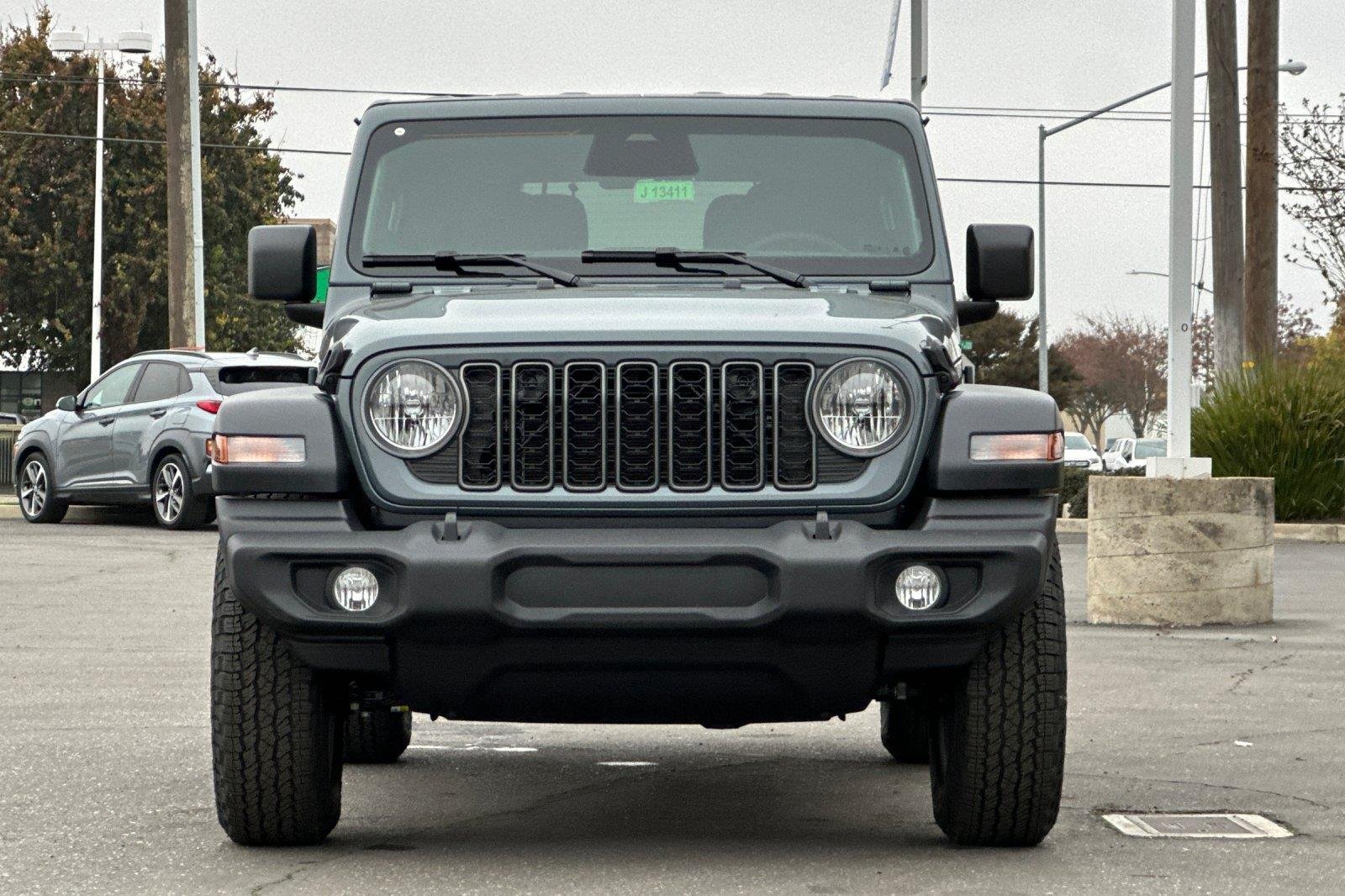New 2026 Anvil Clearcoat Jeep Sport S image 9