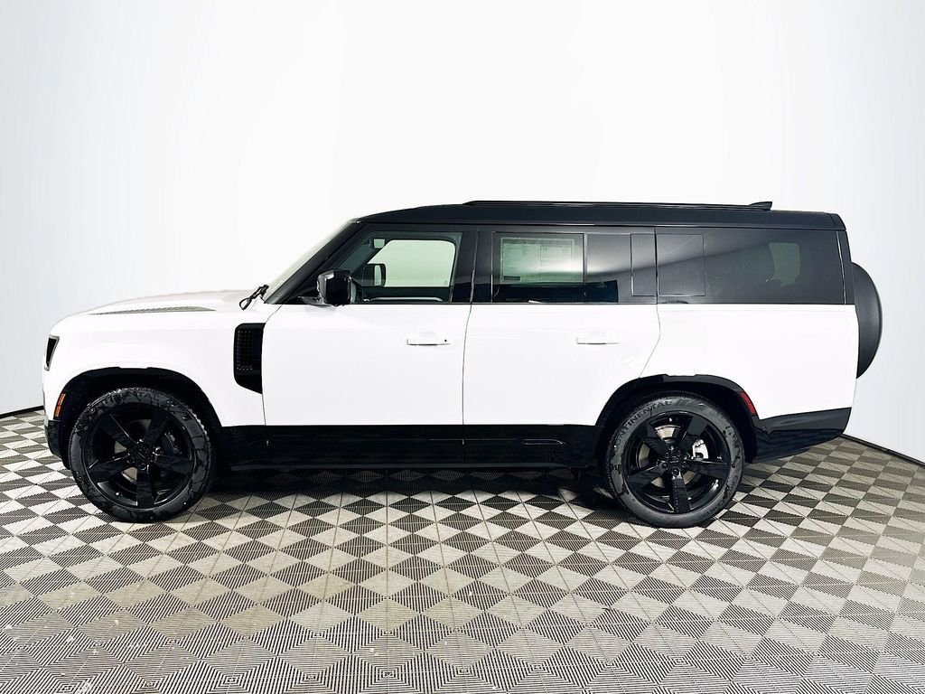 New 2026 Fuji White Land Rover X-Dynamic SE image 8
