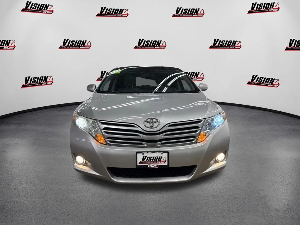Used 2012 Silver Toyota Limited image 2