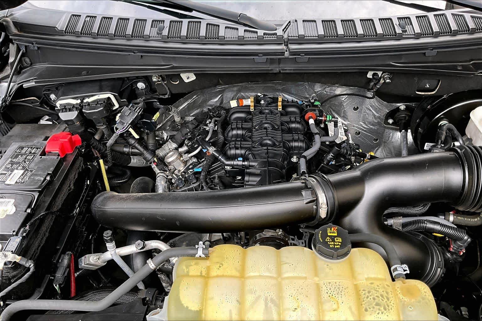 Used 2021 Asher Gray Lincoln Reserve image 32