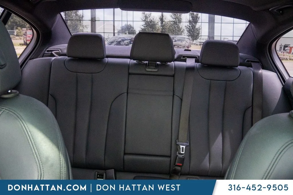 Used 2020 White BMW 530i image 27