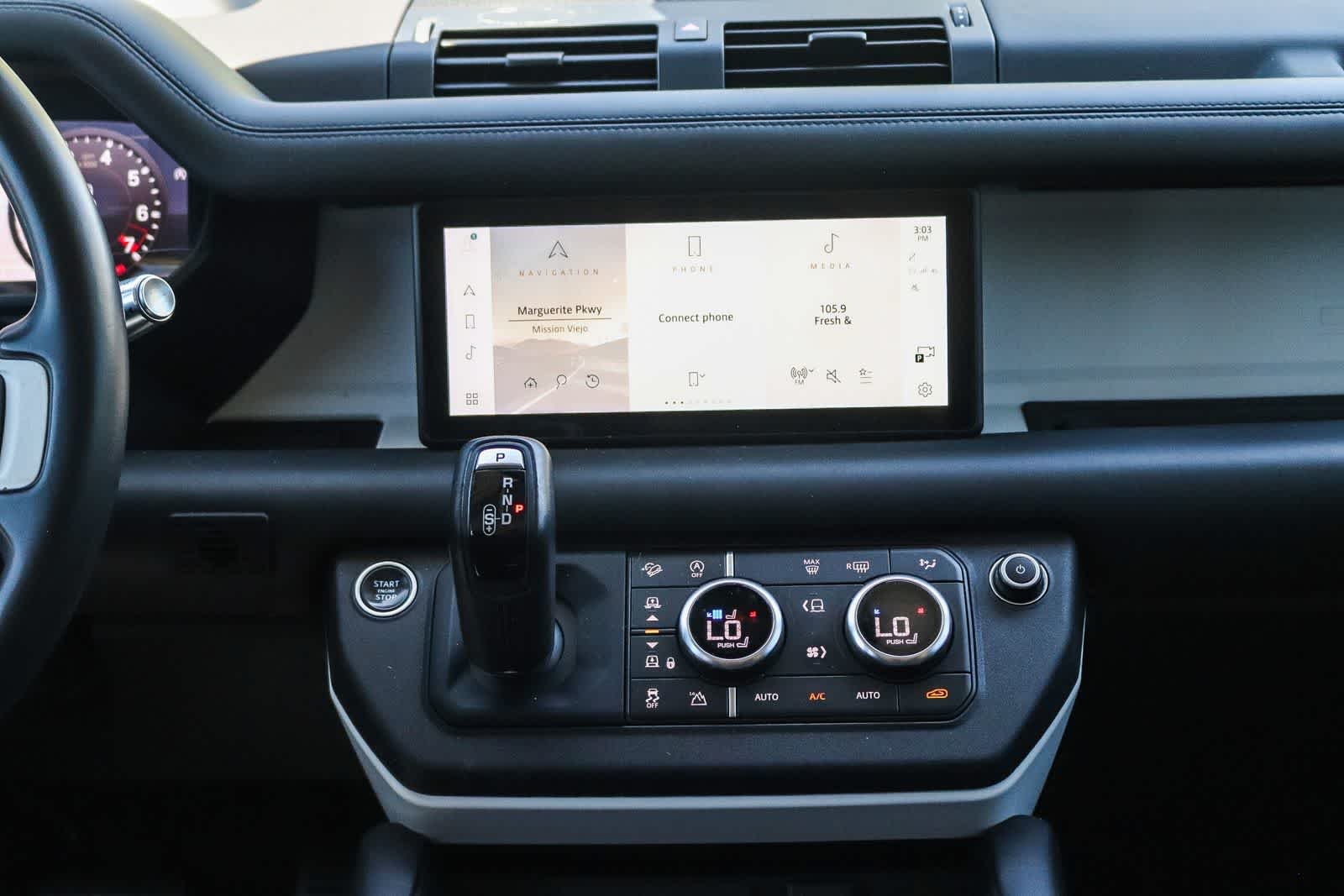 Used 2020 Fuji White Land Rover HSE image 12