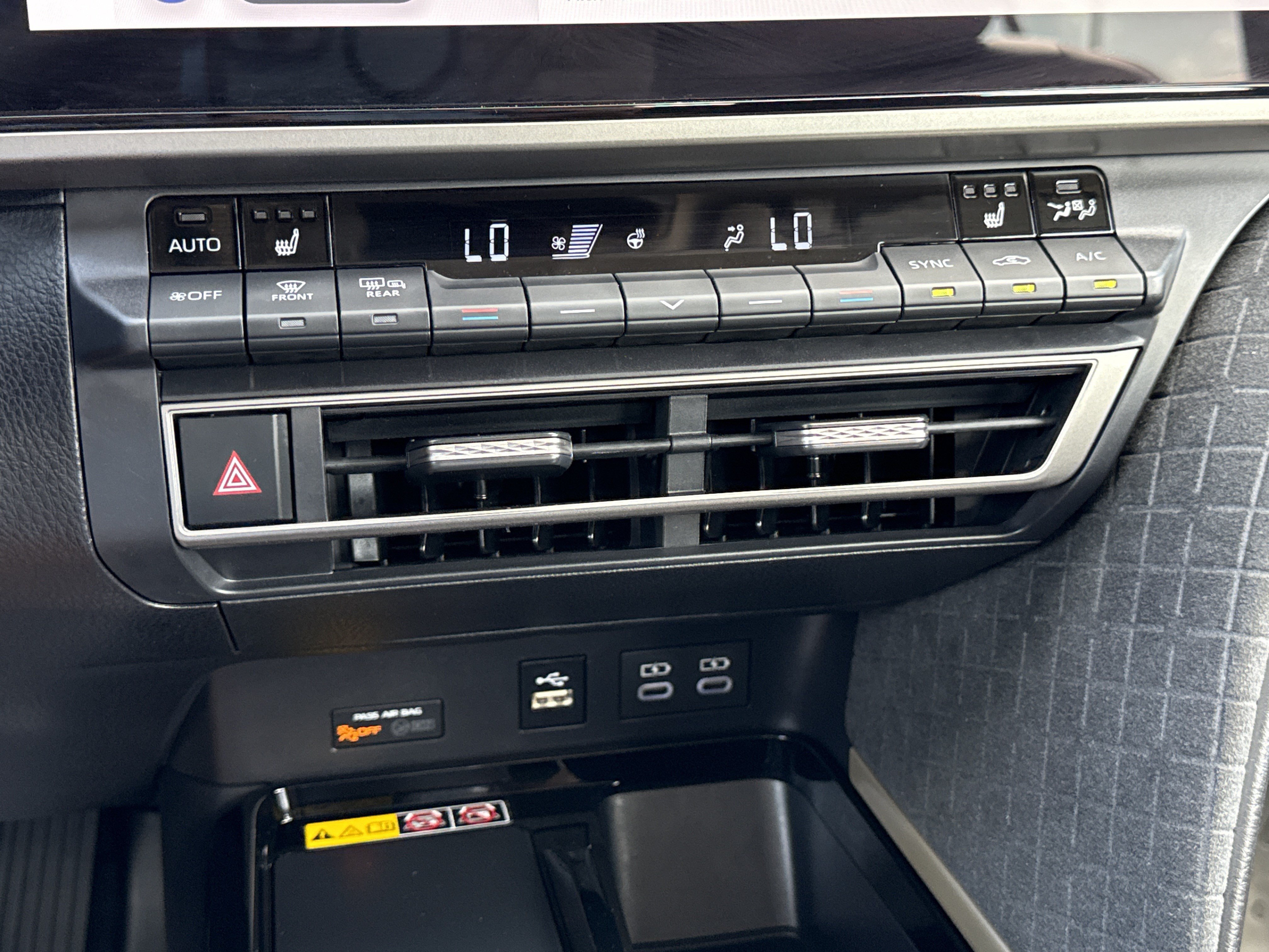 Certified Used 2025 Heavy Metal Toyota XLE image 25