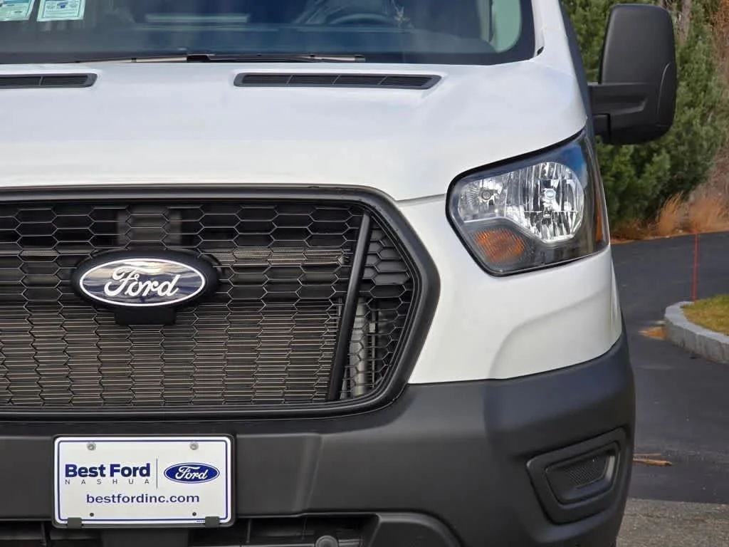 New 2026 Oxford White Ford  image 6