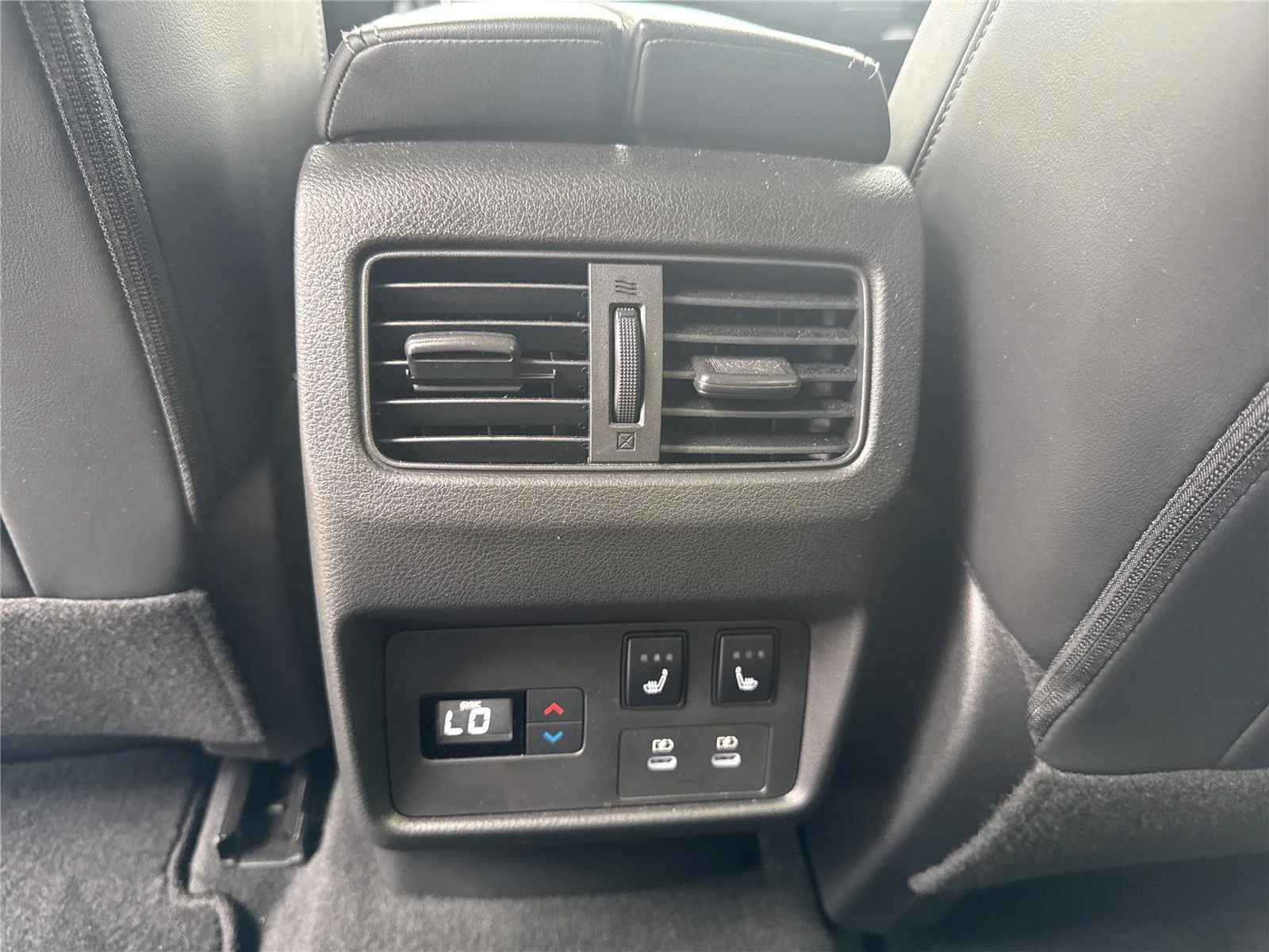 Used 2026 Super Black Nissan Platinum image 32