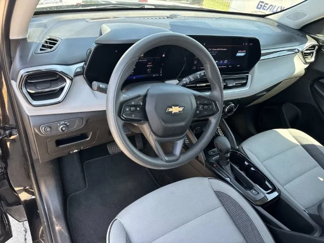 Used 2025 Black Chevrolet LT image 29