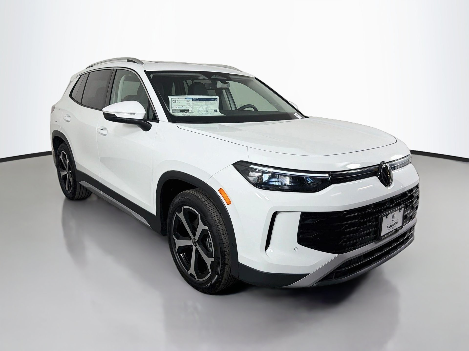 New 2026 White/off-white Volkswagen SE image 3