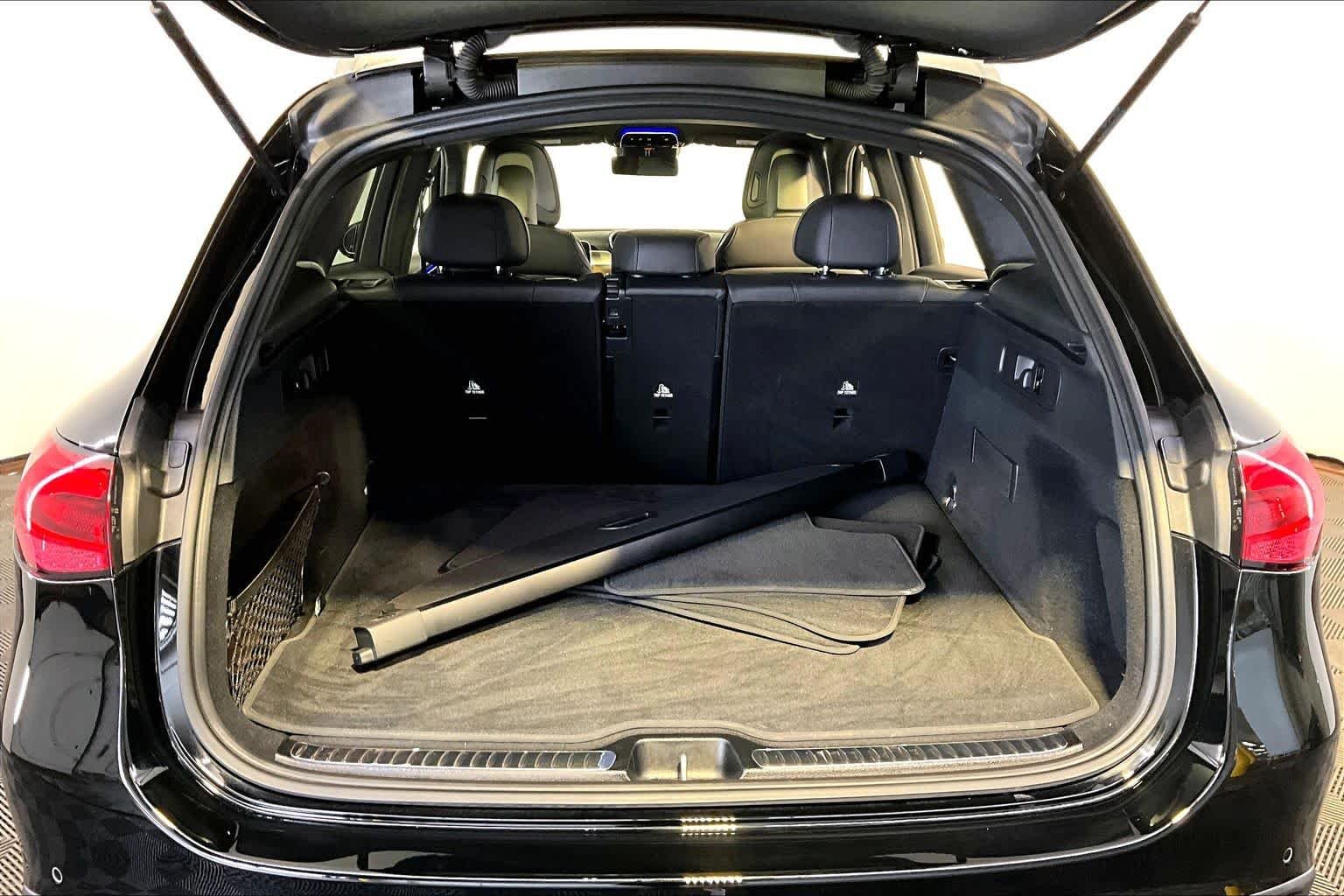 Used 2023 Black Mercedes-Benz GLC 300 image 36