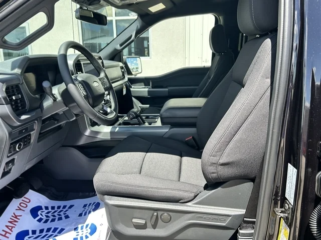 New 2026 Agate Black Metallic FORD XLT image 11